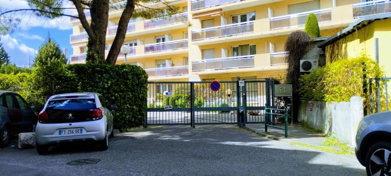 דירות אביניון L'Echappee Belle Parking מראה חיצוני תמונה